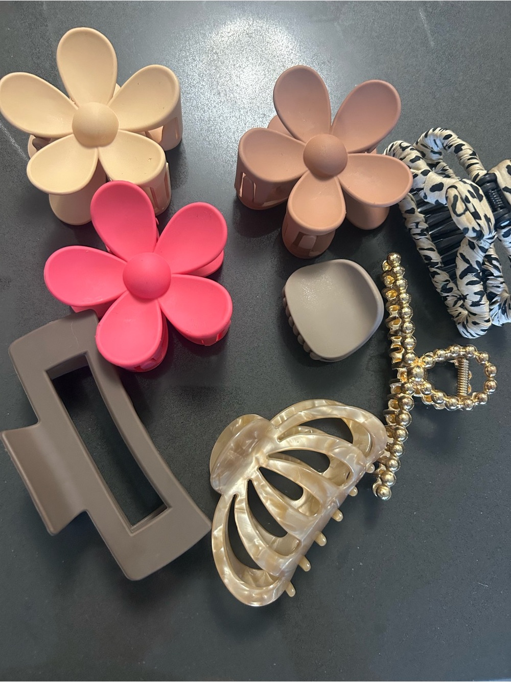Assorted Women’s Hair Claw Clip Set - Pink, Beige, Taupe, Ivory, Brown